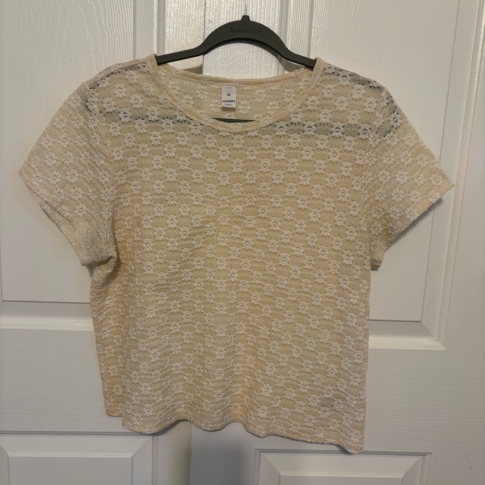 Old Navy Cream Lace Crop Top